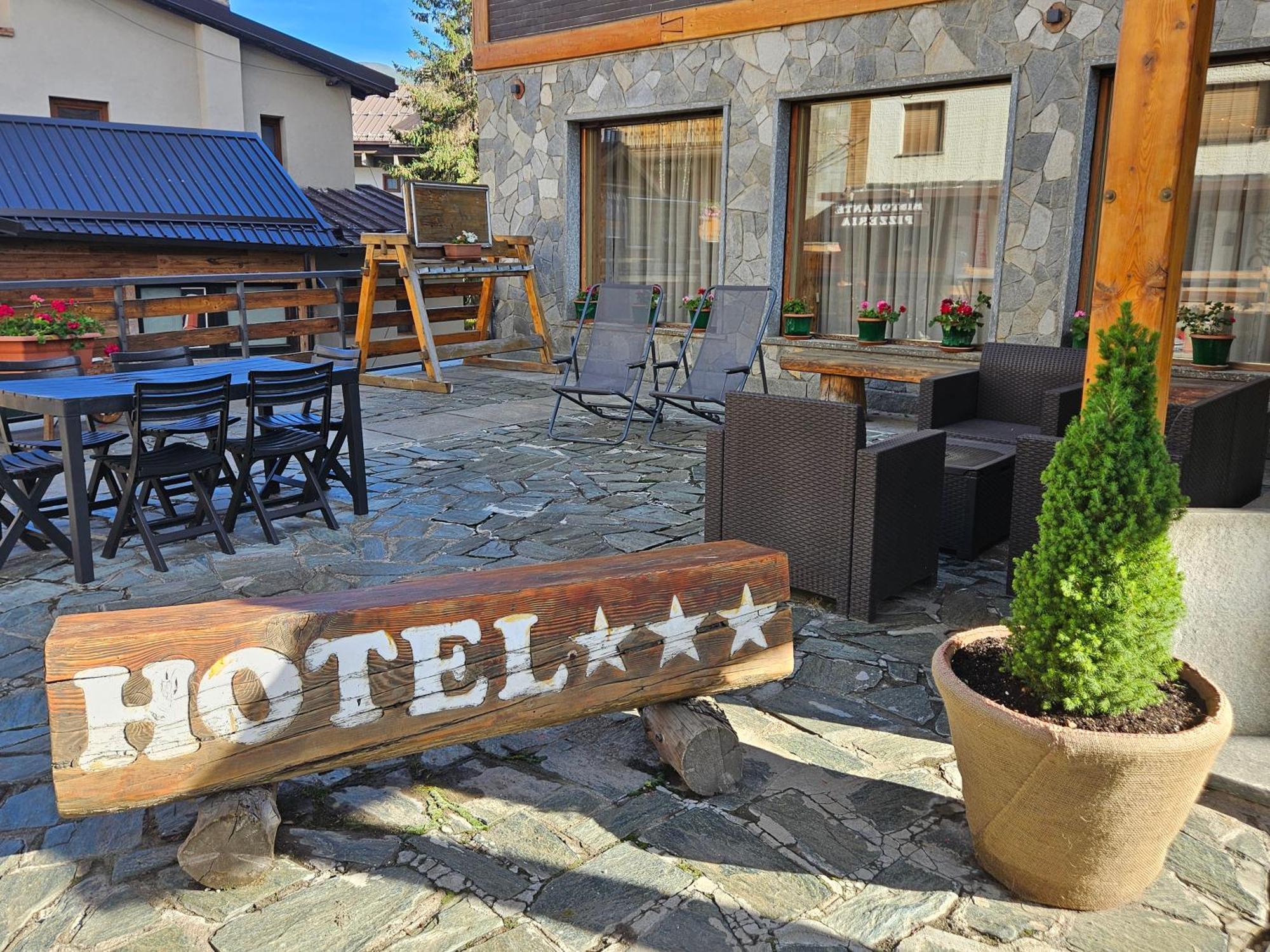 Hotel Holiday Debili Sauze D'Oulx Exterior photo